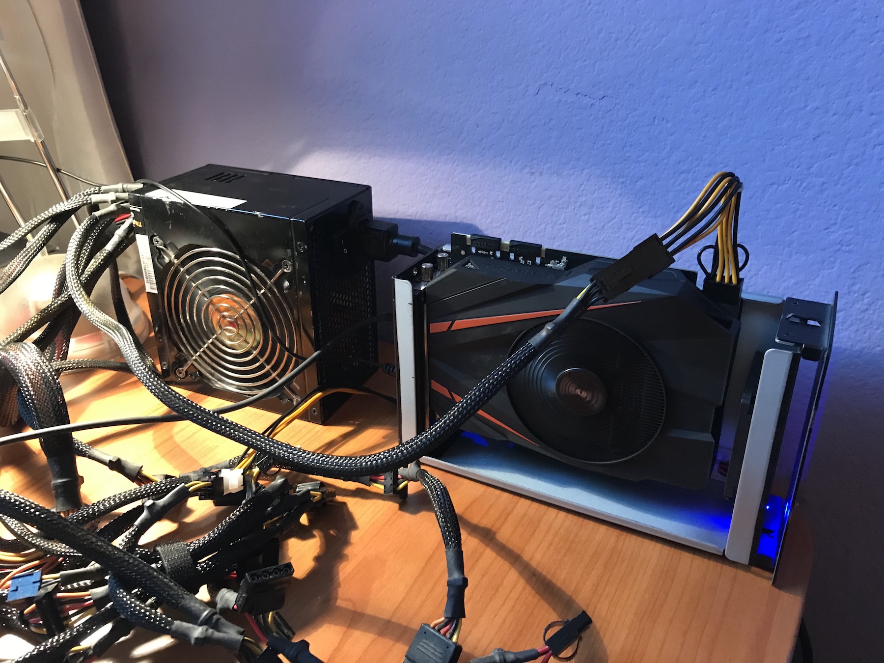 eGPU Redux: Sticking a GTX 1080 in an AKiTiO Thunder2 — Archagon